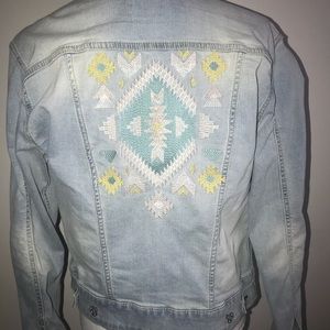 Medium Lularoe Harvey jean jacket